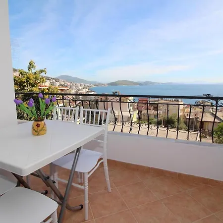 Stunning Sea View 1-bed In Apartment *